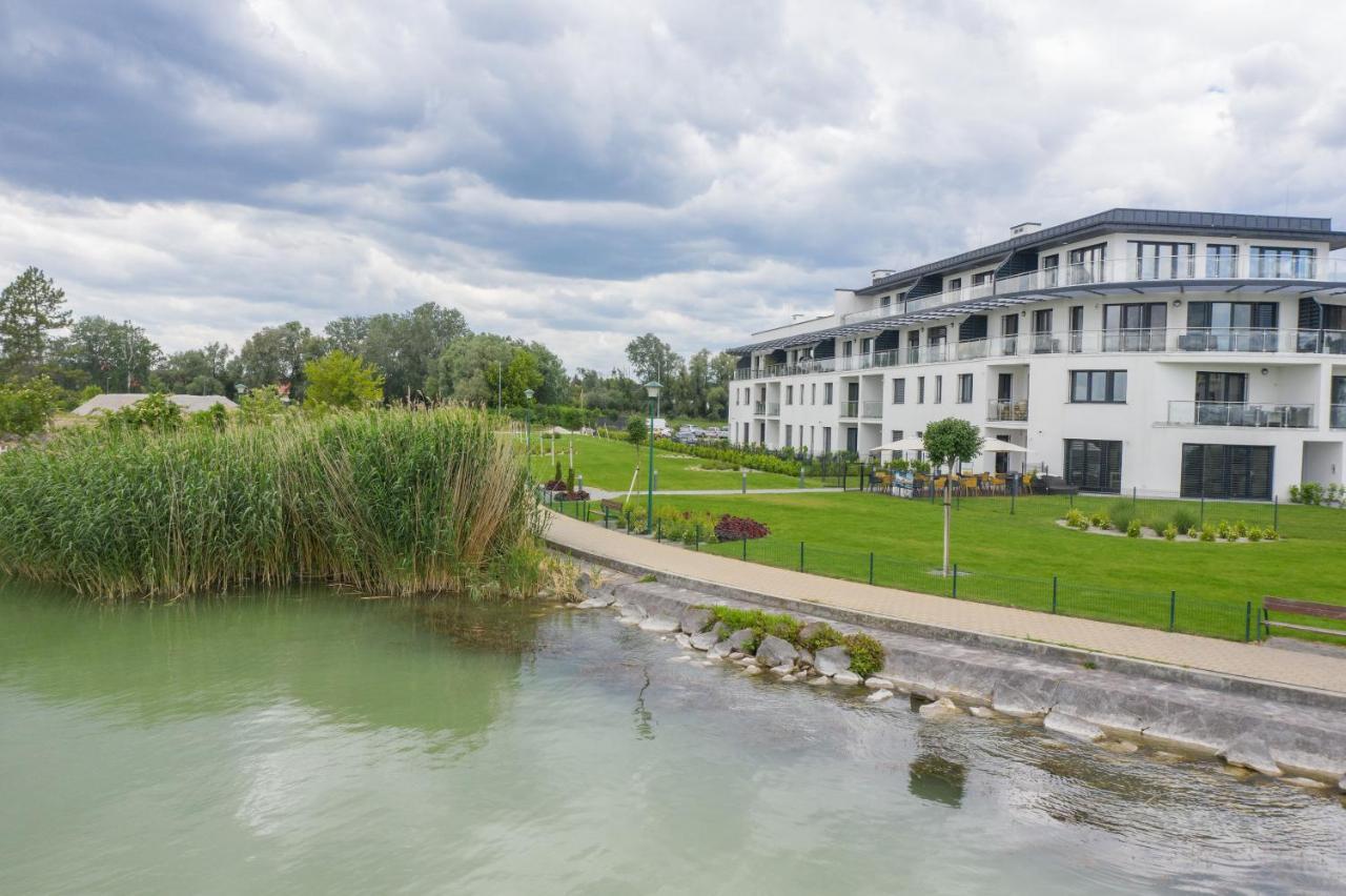Royal Cafe Apartman Keszthely Kültér fotó
